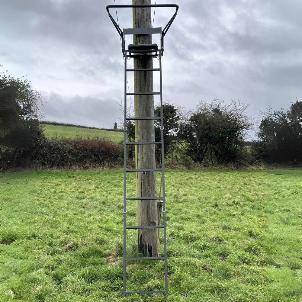 A1 Decoy Single Lean-To High Seat 3.5m Tree Mounted Ladder with Padded Seat - Image 4