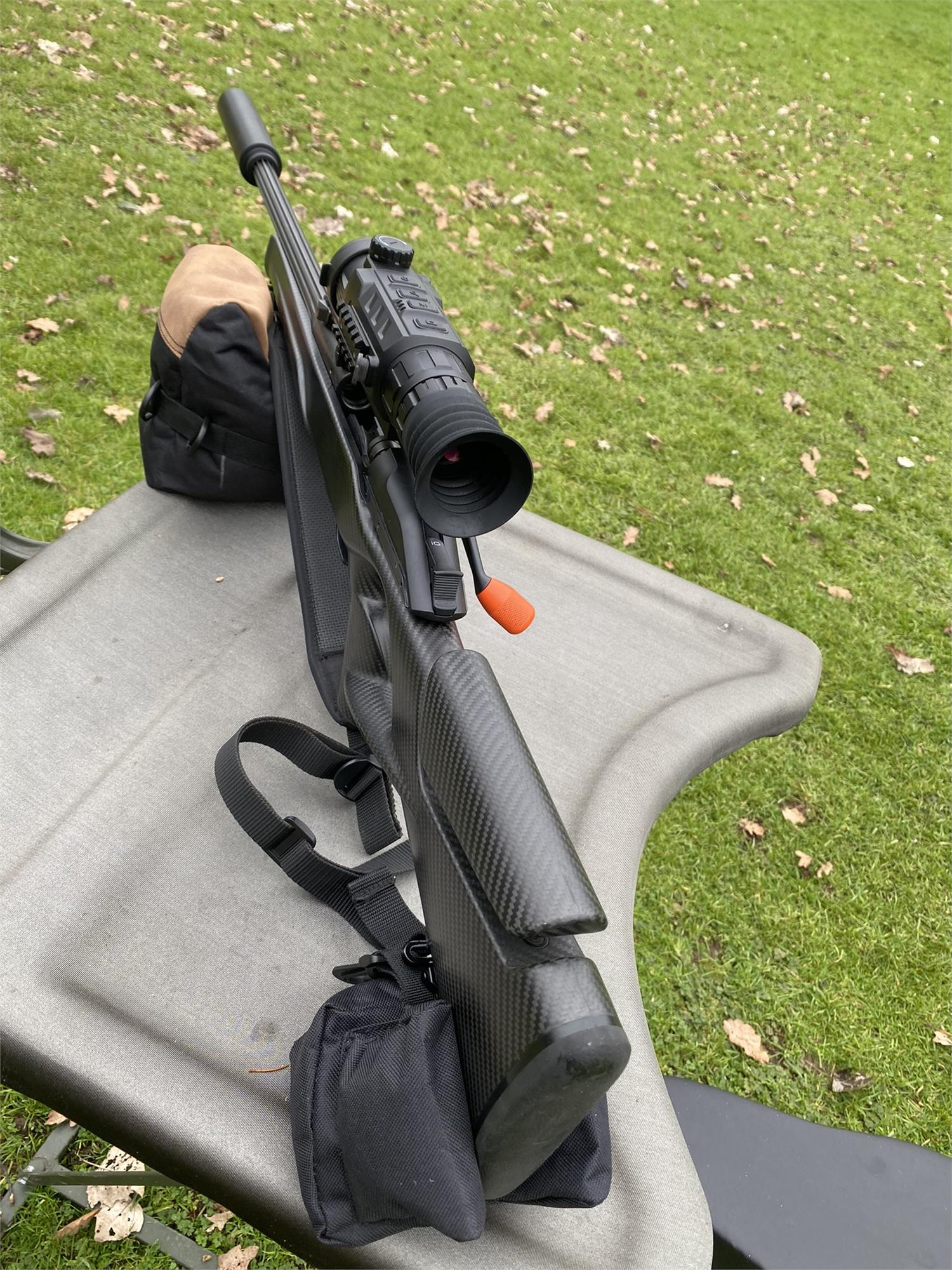 BLACK & BROWN TWO PIECE RIFLE REST - Image 6