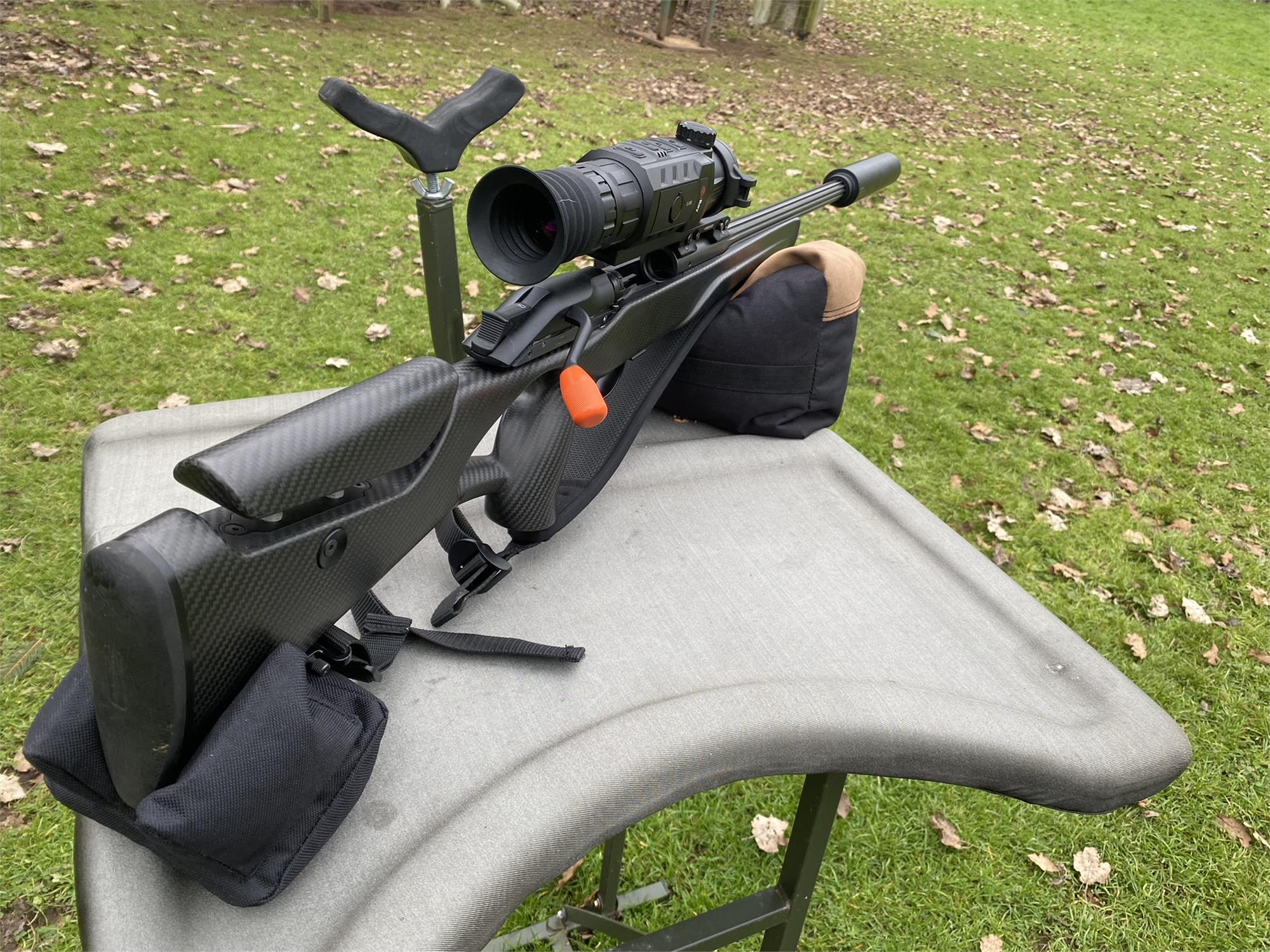 BLACK & BROWN TWO PIECE RIFLE REST - Image 7