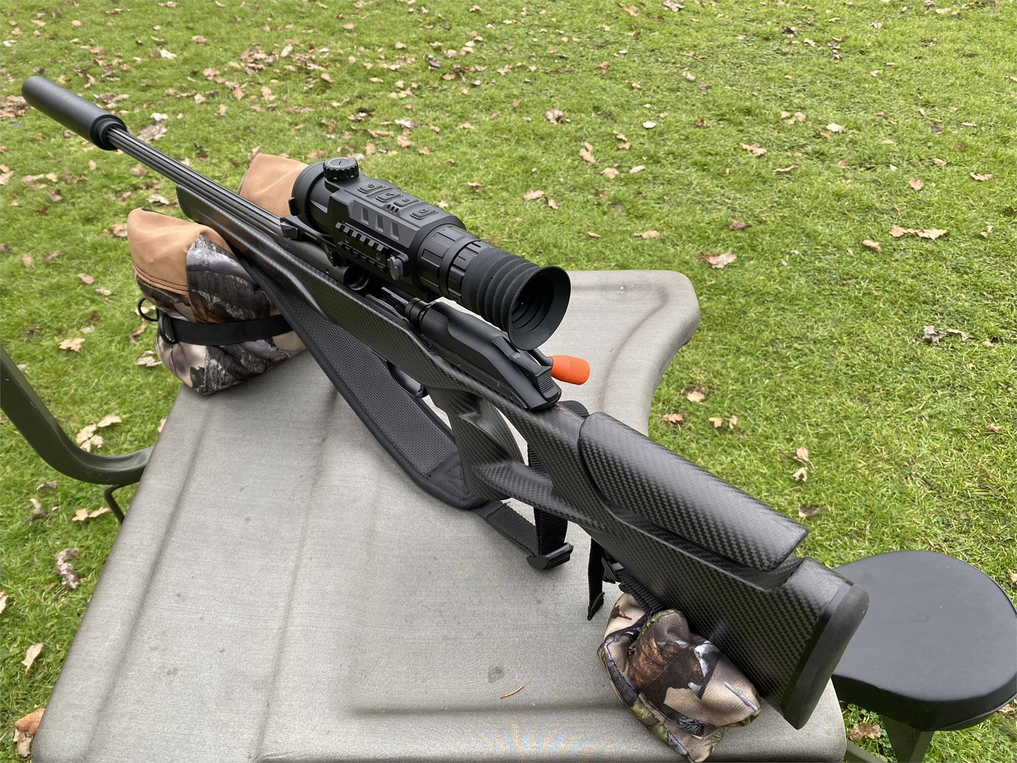 CAMO TWO PIECE RIFLE REST SET - Image 8