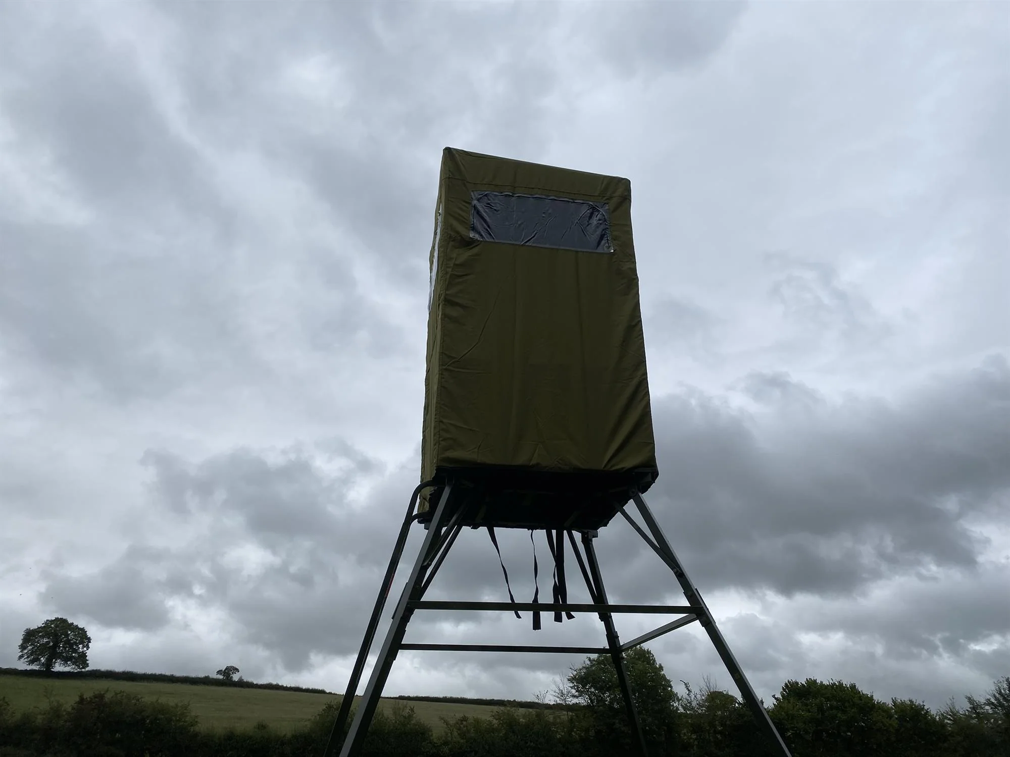 Covered Double Free Standing High Seat – Enclosed Hunting Tower with Water-Resistant Cover - Image 5