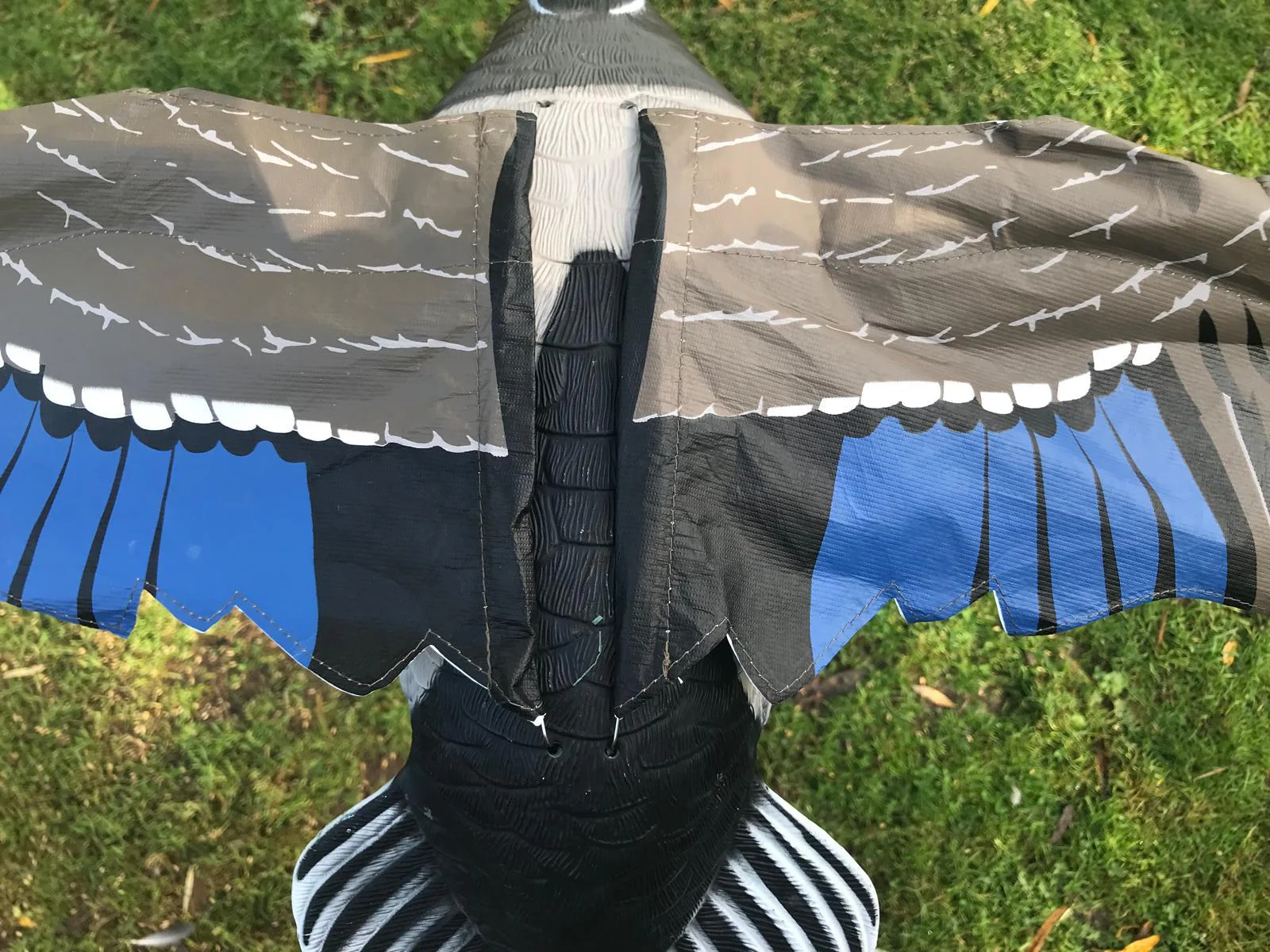 Flapping Mallard Duck Decoy - Image 2