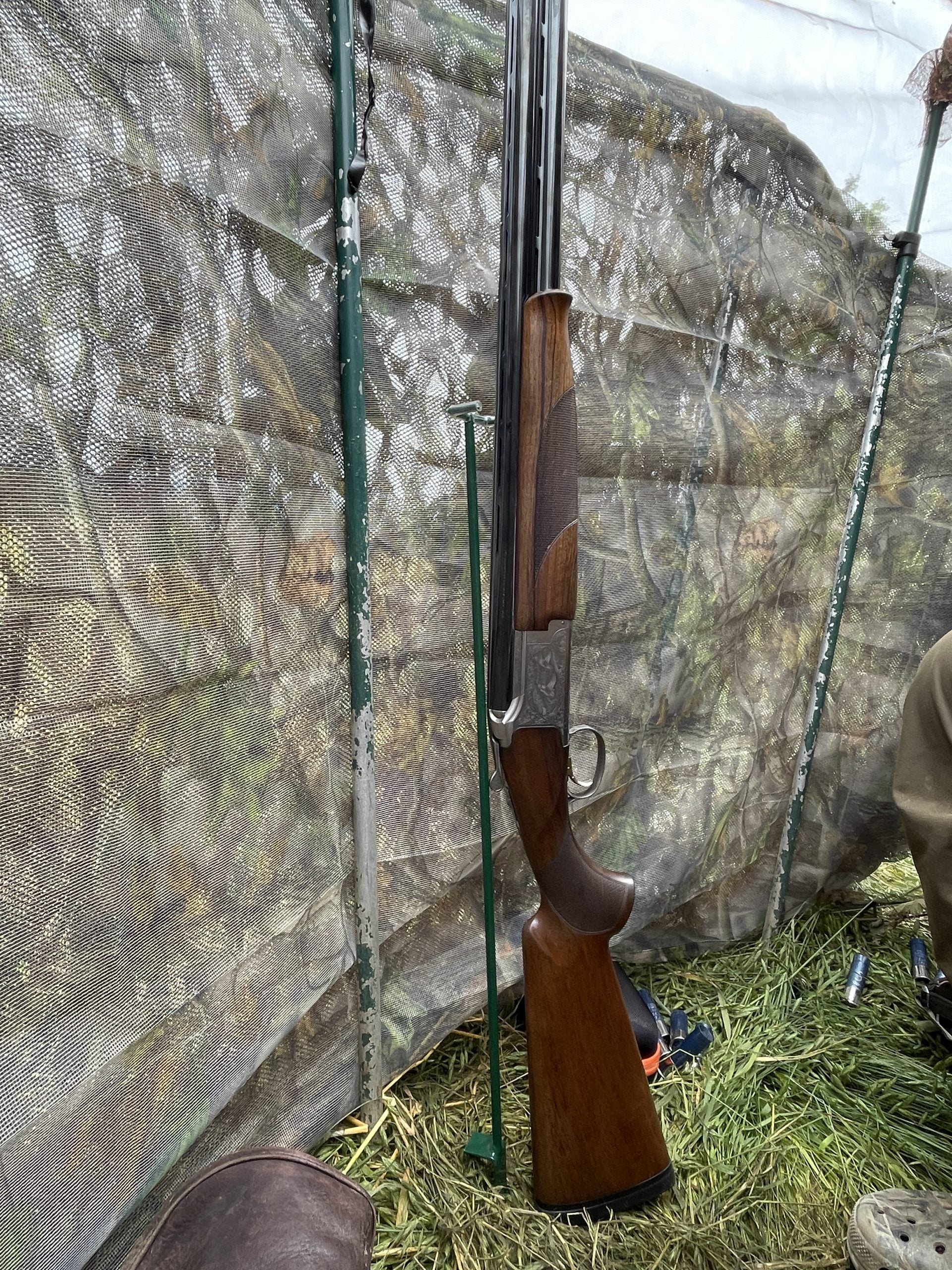 GUN STAND FOR HIDE - Image 5