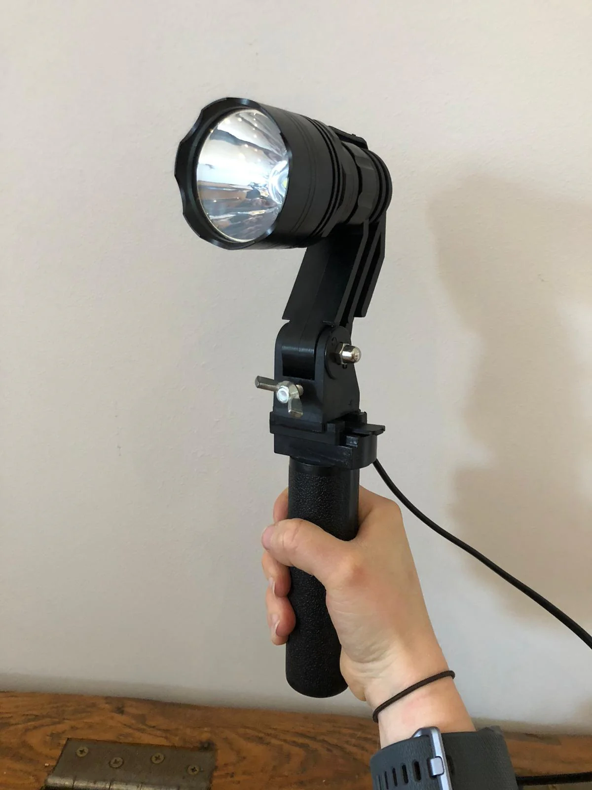 Handheld & Scope Mounted LED CREE T6 Hunting Torch Kit - Image 15