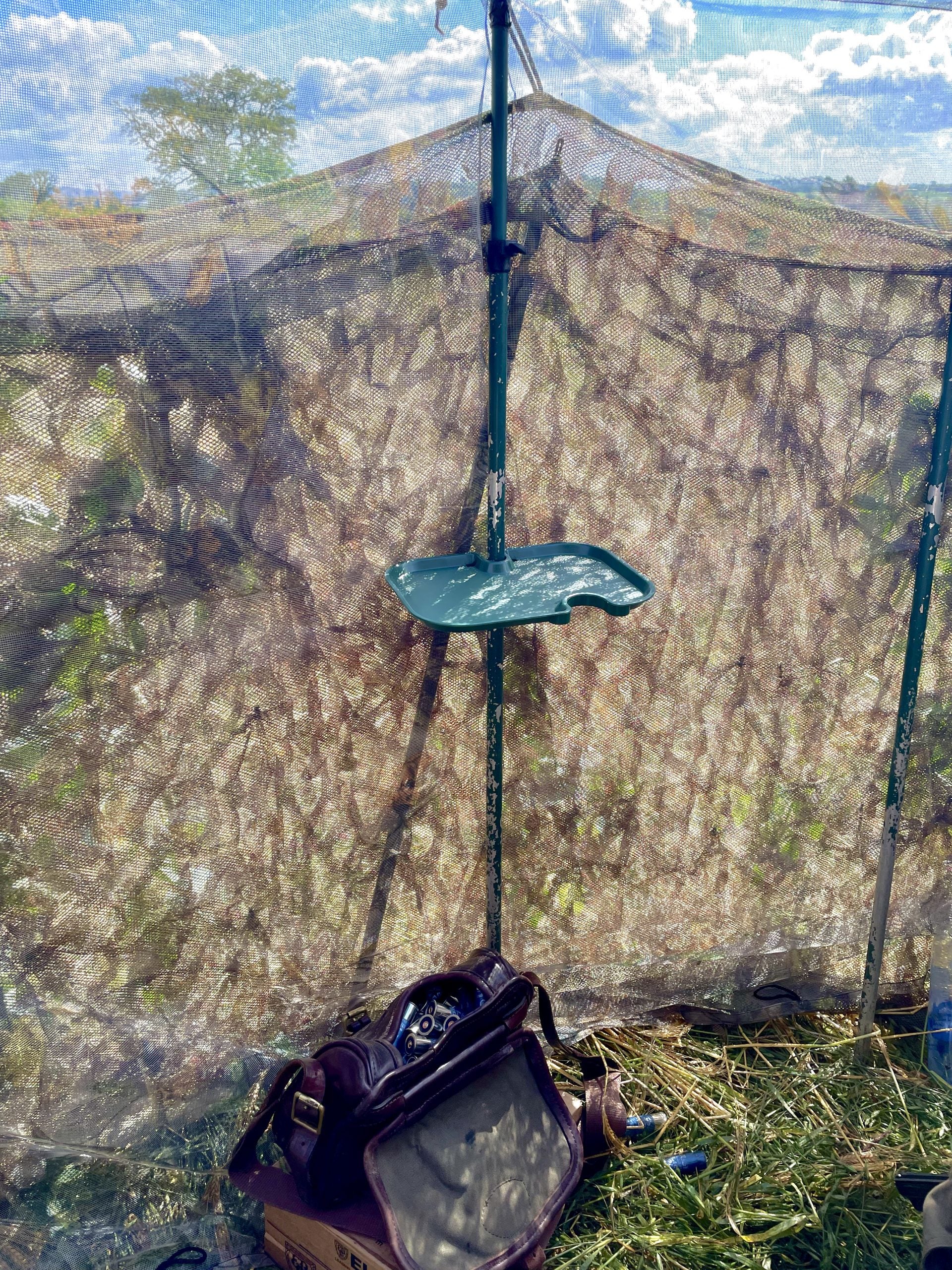 HIDE POLE TRAY TABLE - Image 4