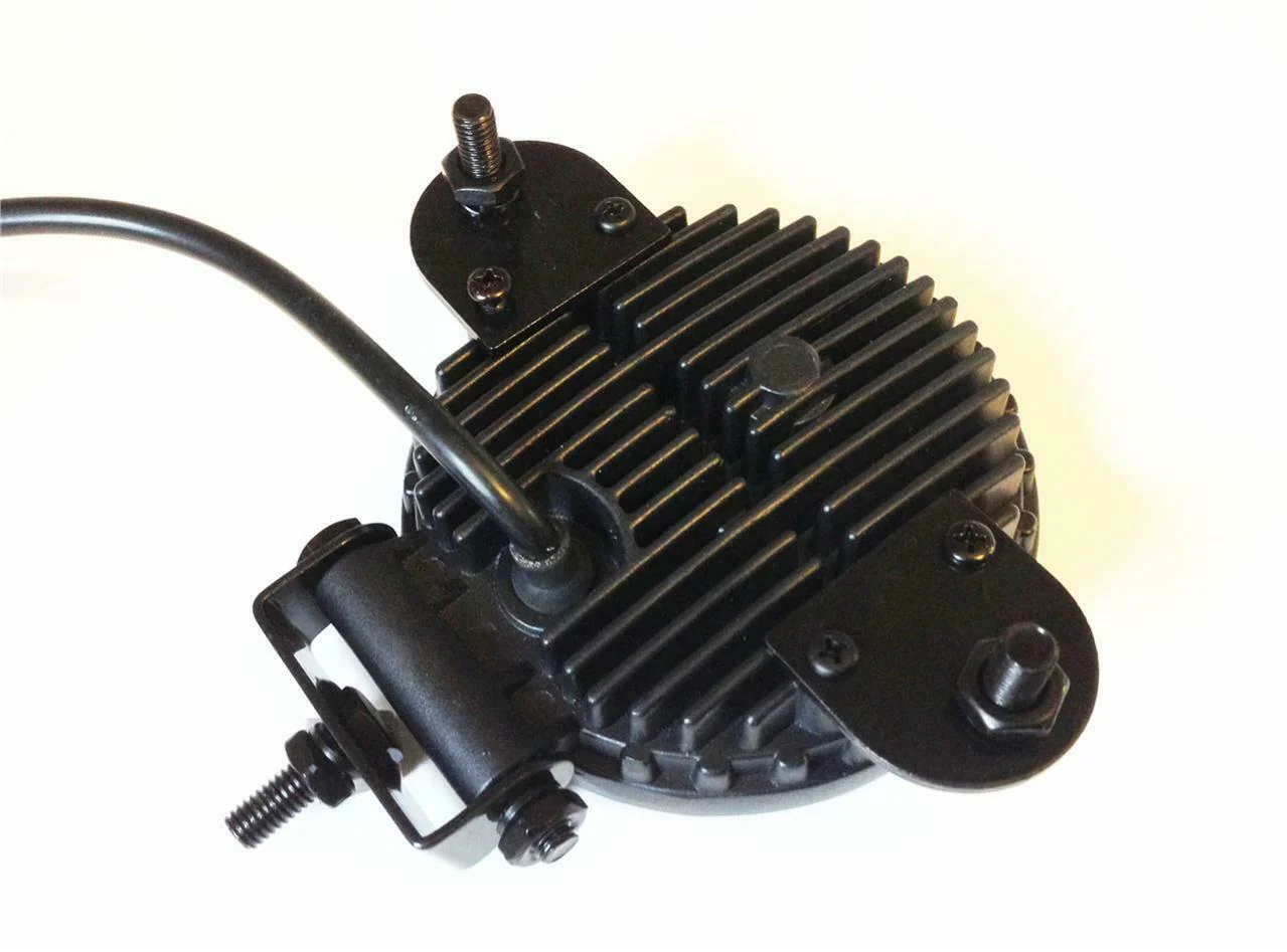 HIGH POWERED SQUARE VEHICLE WORK LIGHT 18W - Image 7