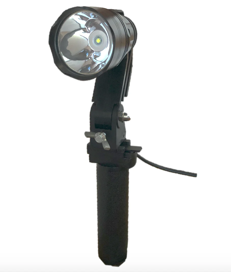 LED Handheld and Scope Mounted Lamp 300m+ - Image 19