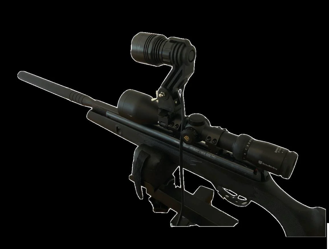 LED Handheld and Scope Mounted Lamp 300m+ - Image 26
