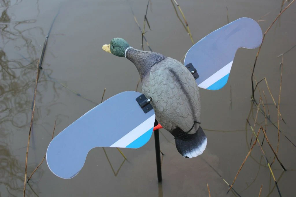 Motor Mallard Duck Spinning Wings Decoy - Image 3