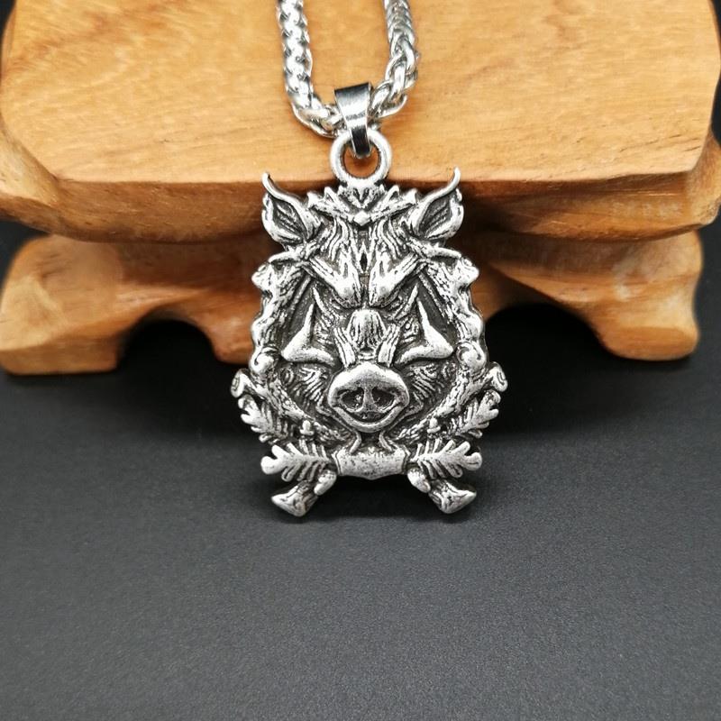 WILD BOAR PENDANT AND CHAIN - Image 4