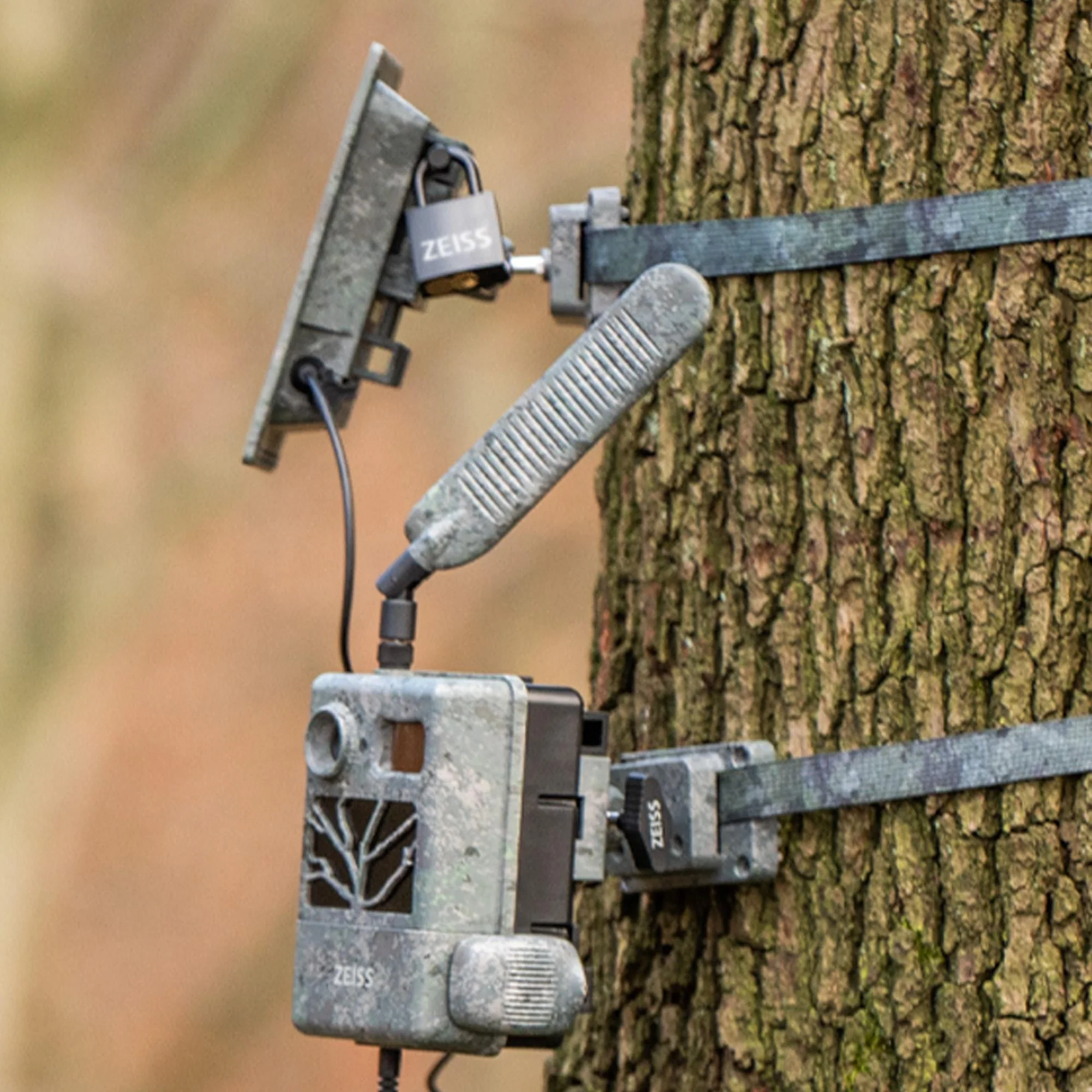 ZEISS Vari-Mount Trail Camera & Solar Panel Mount - Image 5